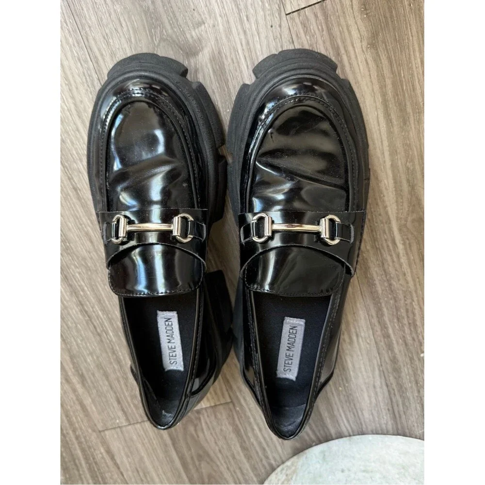 Steve Madden Black Patent Chunky Lug Sole Loafers Horsebit Size 8 preppy